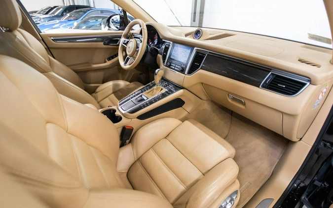 Porsche Macan cena 235000 przebieg: 51000, rok produkcji 2017 z Świeradów-Zdrój małe 781